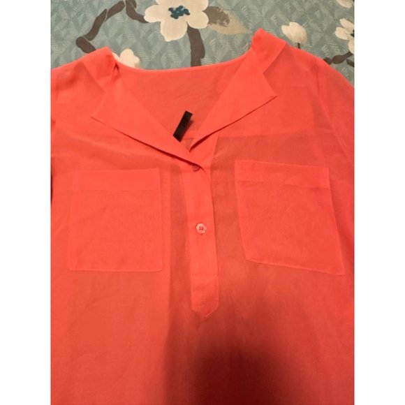 6 FOR $15 Maurice’s xs dressy top with buttons - Picture 3 of 4